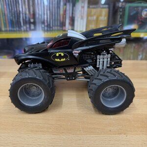 Hot Wheels Monster Jam Batman Truck 1:24 Monster Truck Batmobile 2007 Champ